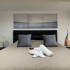 Duplex Situe A 2min De La Gare Du Nord Bruxelles